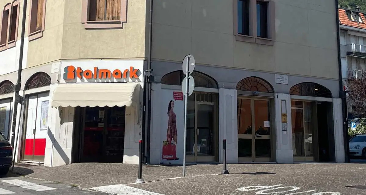 Salò, l'amministrazione comunale in campo per evitare la chiusura di Italmark