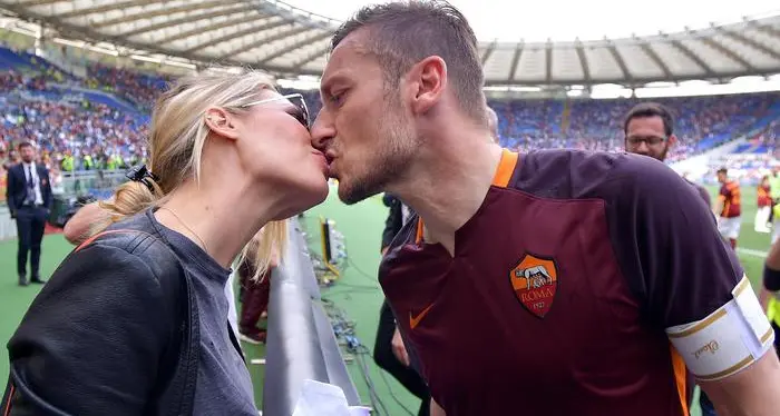 Totti e Blasi: stavolta l’arbitro fischia la fine della storia