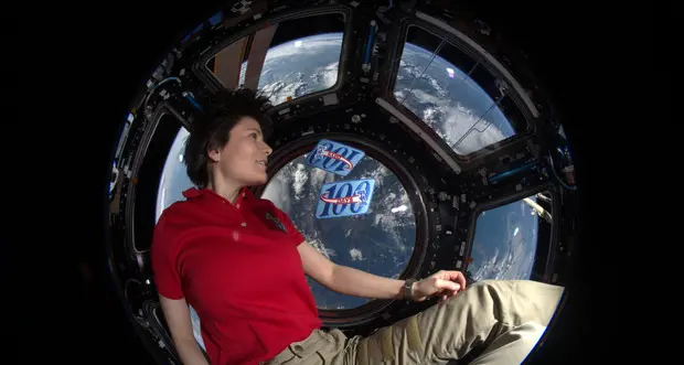 Samantha Cristoforetti comandante della Stazione Spaziale. Gentiloni: «Si rompe un soffitto di cristallo stellare»