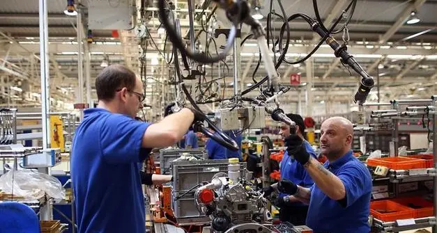 Il manifatturiero trascina l’occupazione in Trentino: a maggio 10 mila nuovi contratti, meglio che nel 2019