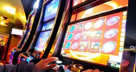 Il Tar dice no alle sale giochi: «La distanza dai luoghi sensibili tutela la salute»