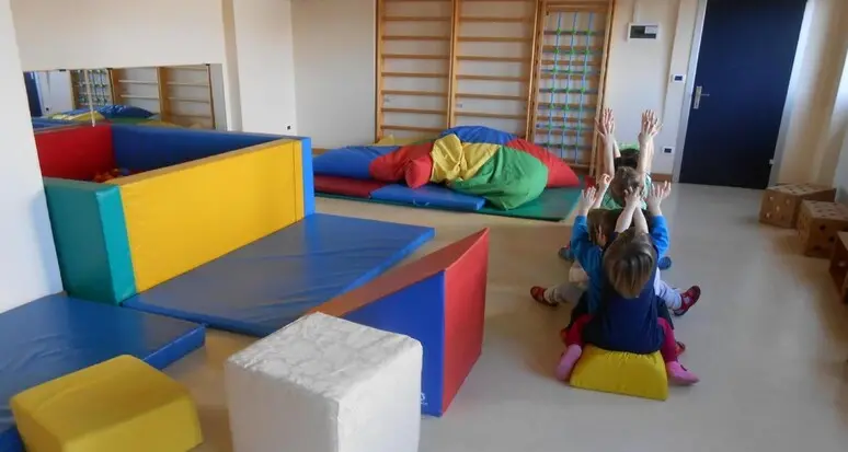 Scuola dell’infanzia, scontro sulle ferie: l’ira dei sindacati