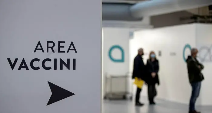 L'Aifa: “Su 758 eventi fatali, solo 22 sono correlabili con vaccini Covid”