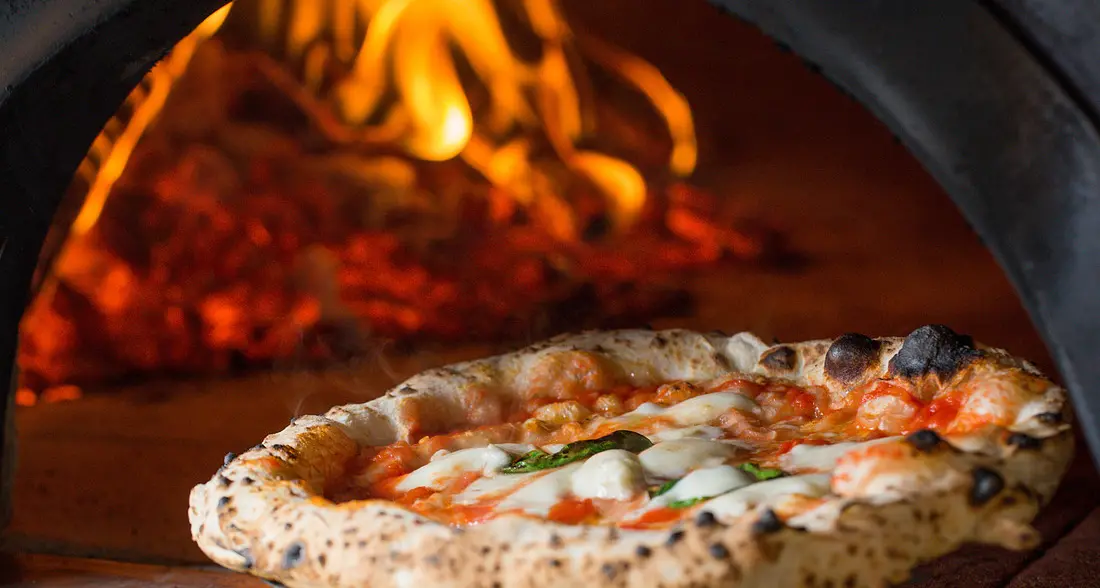 La classifica delle pizze: la più buona d’Italia costa 6 euro, in Trentino otto pizzerie «eccellenti»