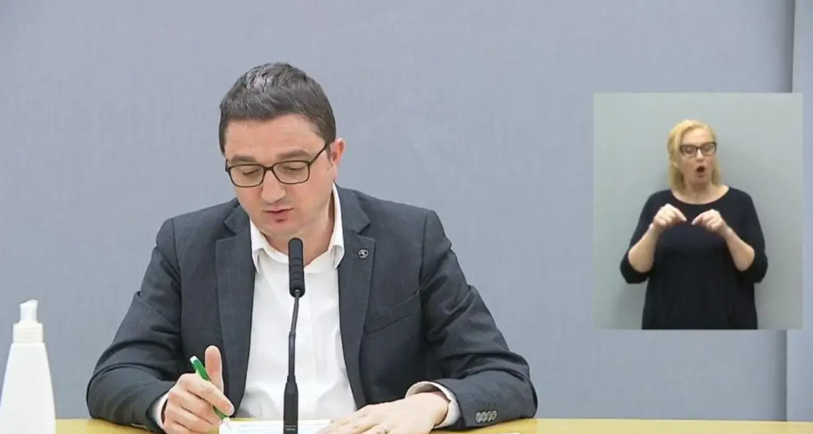 Fugatti: “Trentino con dati da zona arancione, verso riapertura di scuole e negozi”