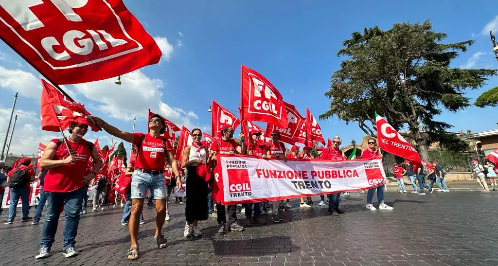 I servizi pubblici trentini in presidio mercoledì 12 dicembre. “Che la giunta pensi ai bisogni veri dei cittadini”