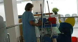 Pulizie, dopo 8 anni c’è l’accordo sul contratto per 4 mila lavoratori trentini: aumento di 120 euro