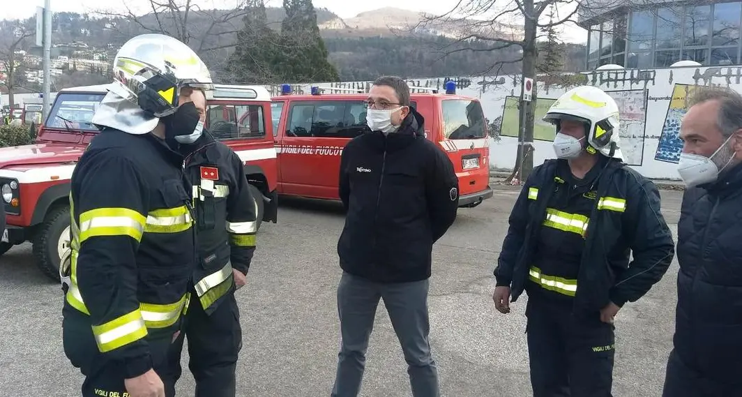 Incendio di Rovereto, le 16 famiglie rientreranno a casa entro la serata