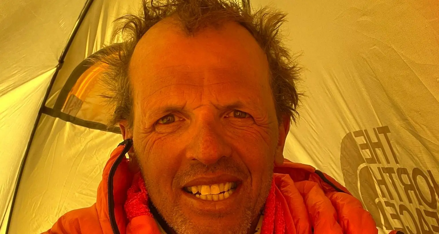 Simone Moro si inchina al Manaslu: “Le mie capacità sono inferiori a quelle della montagna”