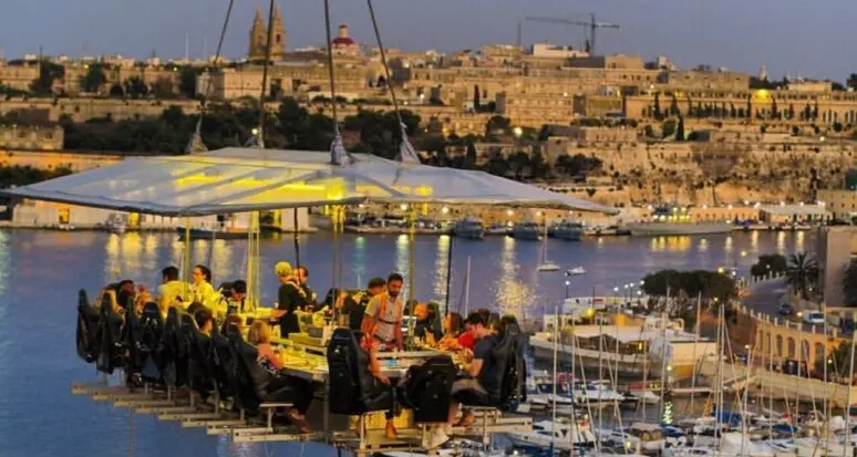 Lazise, a giugno il debutto di “Dinner in the Sky”