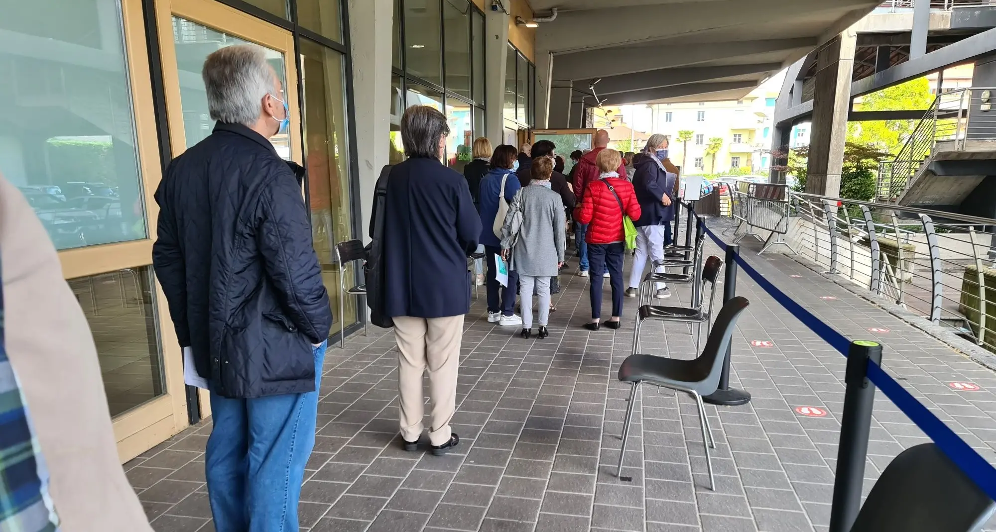 Vaccini anticipati causa Vinifera: coda a Trento Expo