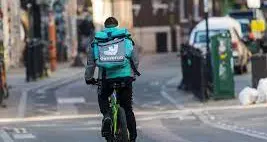 Trento avrà una «casa per i rider», approvata la mozione in consiglio
