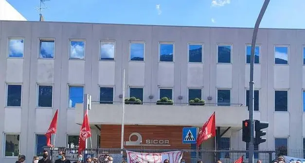 Rovereto, il tribunale respinge il ricorso della Sicor. La Fiom: “Disposto anche un risarcimento”