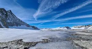 Vento da paura, raffiche fino a 120 chilometri orari fino a mercoledì. E Natale senza nevicate