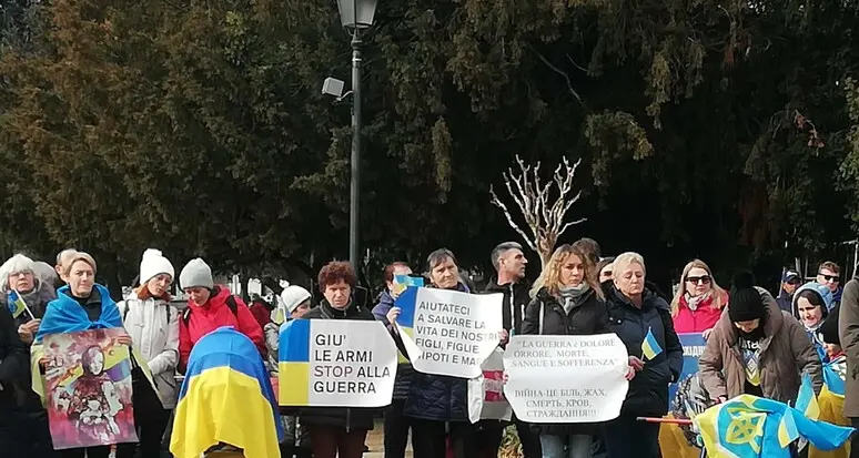 Ucraini e trentini in piazza per la pace