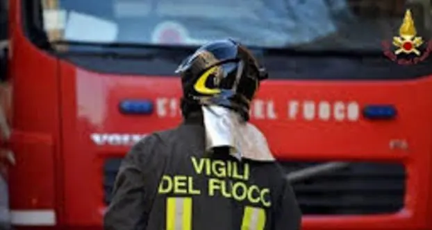 Incendio a Comano Terme, evacuata una famiglia
