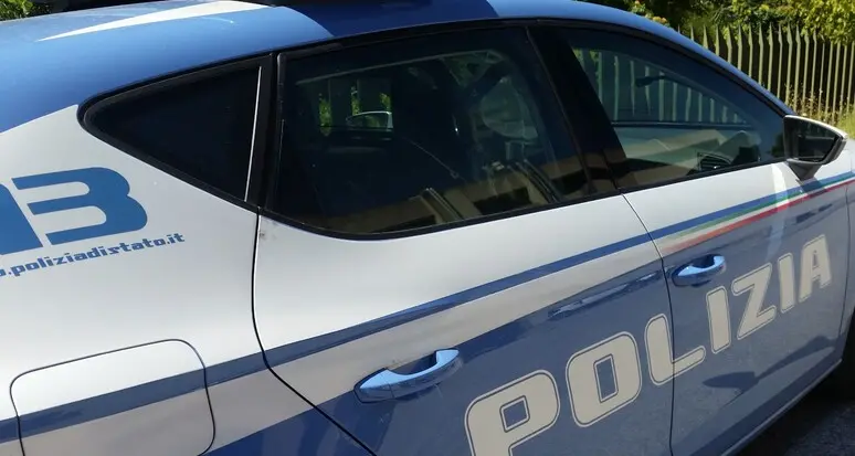 Aveva rubato il portafoglio a una turista a Milano, arrestato 25enne a Trento