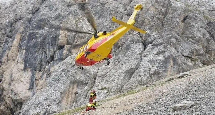 Monte Baldo, turista cade per un centinaio di metri dal sentiero e muore