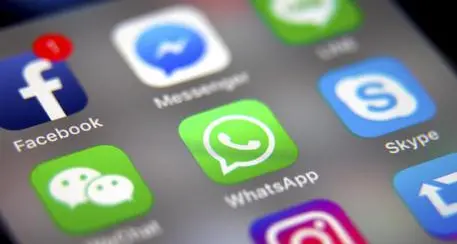 Facebook, 7 ore di blackout: le scuse di Zuckerberg “In tanti si affidano a noi”