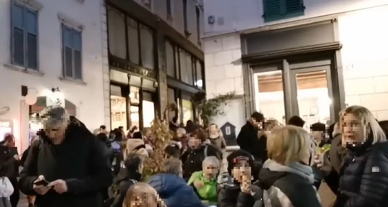 A Rovereto prima la protesta contro il Green pass e poi la multa