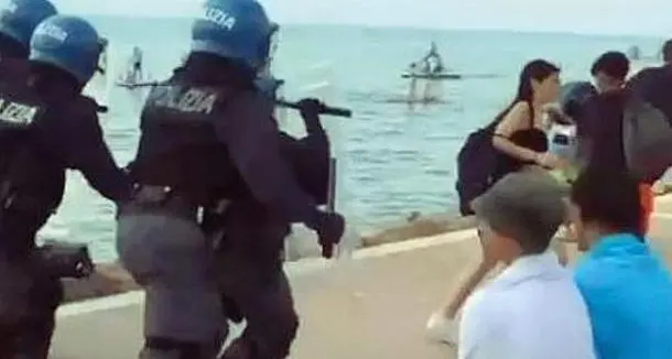 Maxi rissa sul lago di Garda, Salvini: «Abbassare l’età della punibilità» (e rievoca la leva)