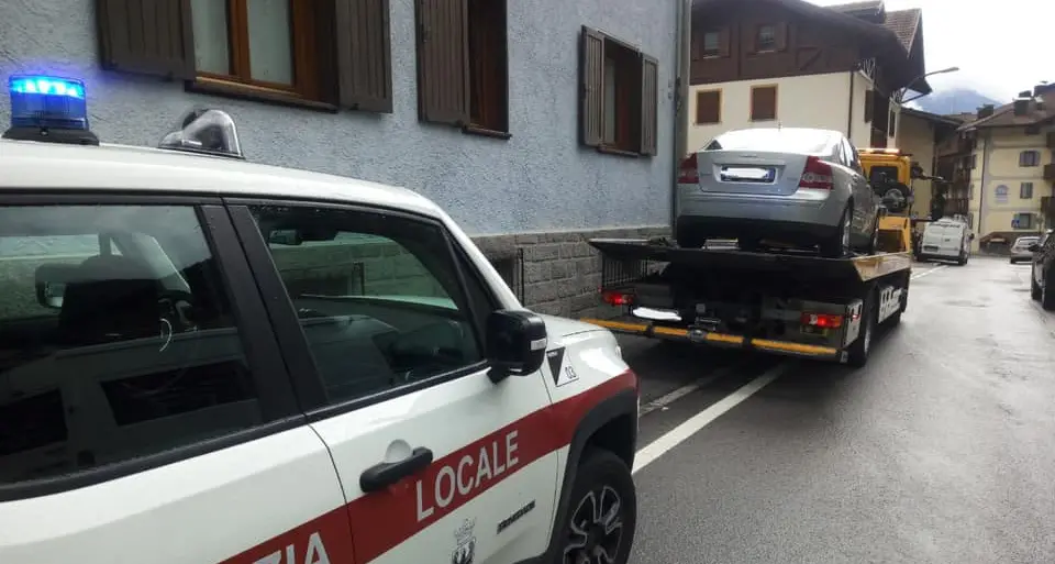 Scappa al controllo: multa da 6mila euro a Pinzolo