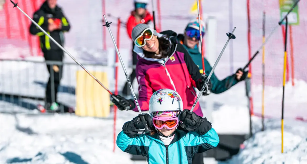 Mamma, papà, figli (e nonni): ecco la formula Ski family in Trentino