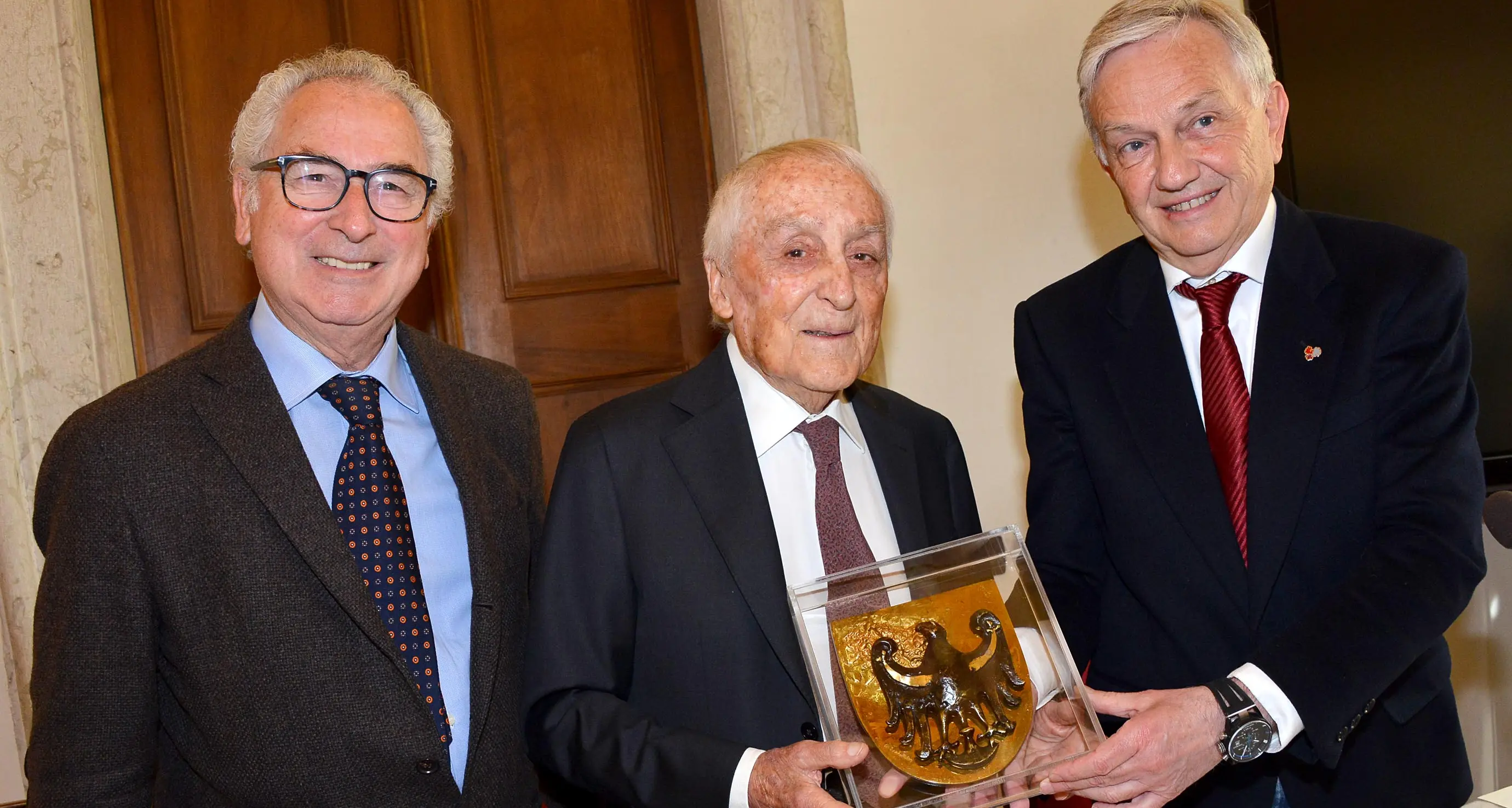 L'Aquila di San Venceslao al medico Gios Bernardi