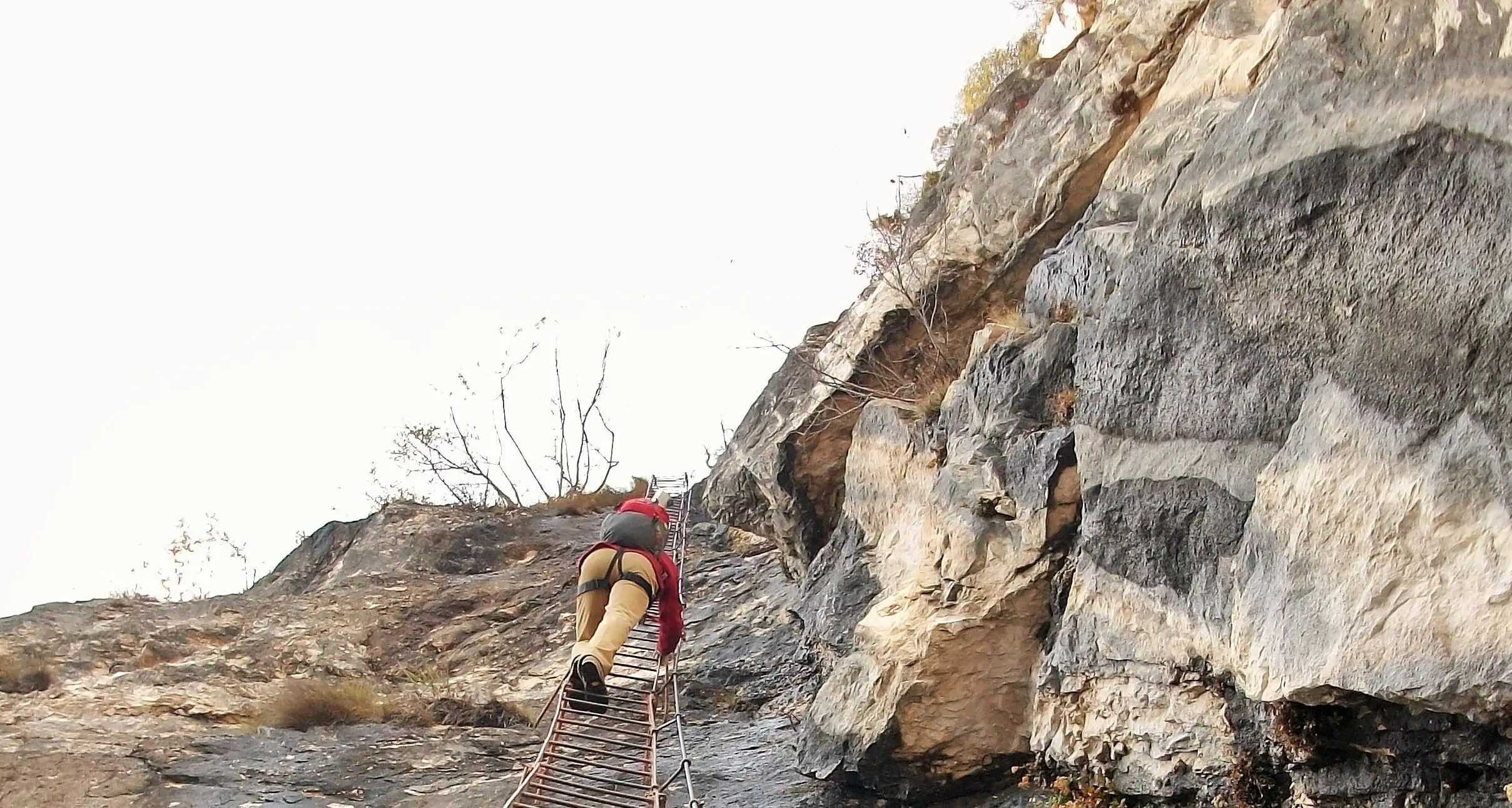 “Non è sicura”: chiusa a Riva la ferrata dell’Amicizia