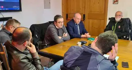 Podista ucciso, Fugatti al vertice con i sindaci della val di Sole: “Orsi problematici da abbattere velocemente”