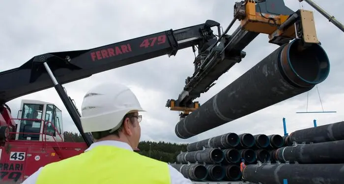 Berlino e l'Europa temono lo stop totale del gas russo. L'Eni: «Gazprom riduce di un terzo le forniture all'Italia»