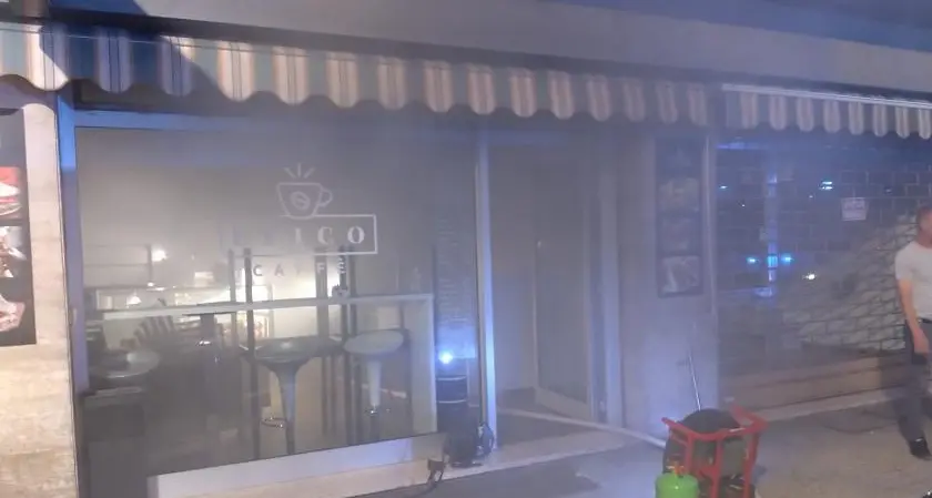 Trento, incendio al bar “Epico”, distrutta la cucina