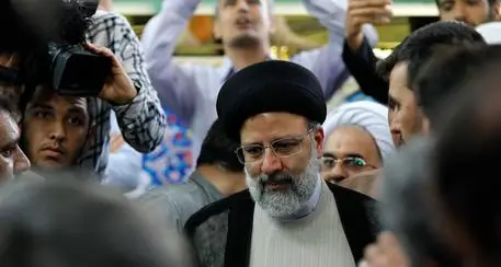 In Iran vince l’ultraconservatore Raisi
