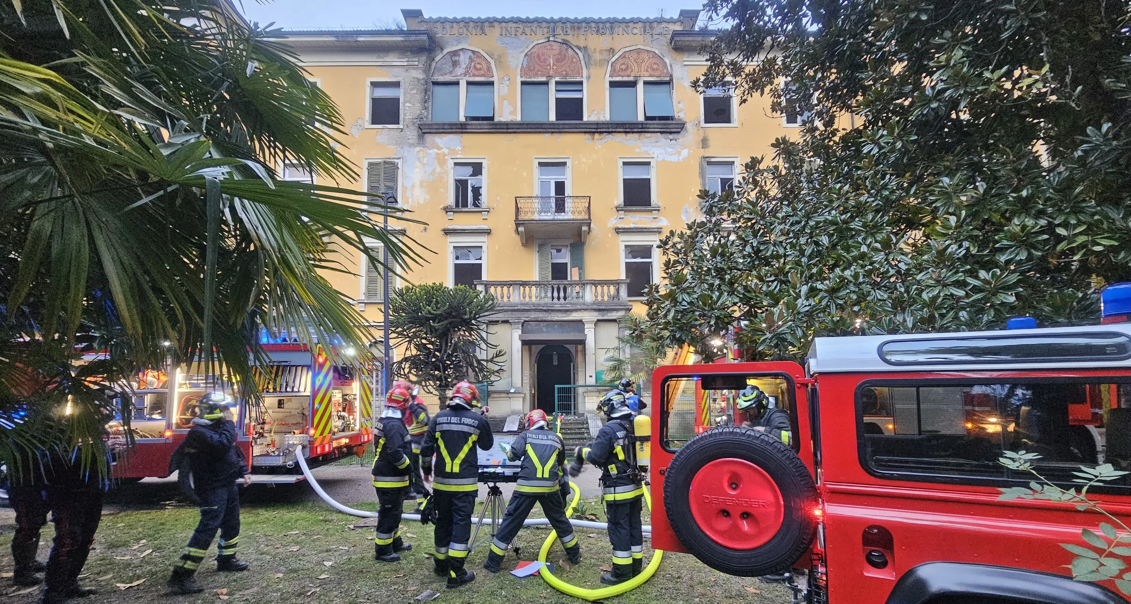 Riva, principio d'incendio sventato all'ex colonia Miralago
