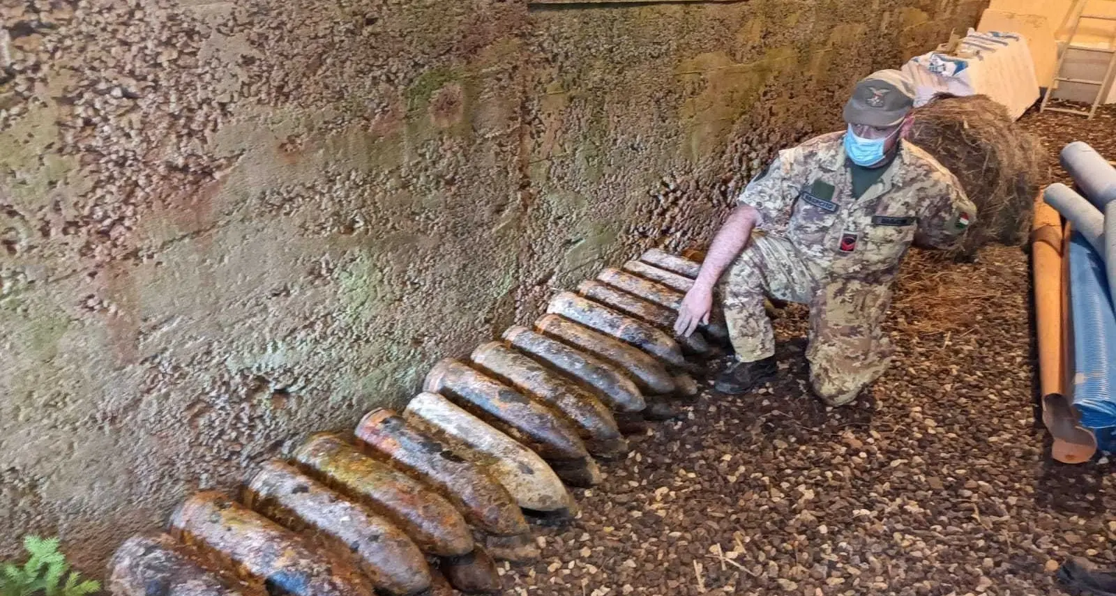 Nel torrente Travignolo in Primiero ritrovati 48 ordigni della Prima guerra mondiale