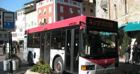 Trentino Trasporti, personale allo stremo. Uil: “Stanno scappando in tanti”