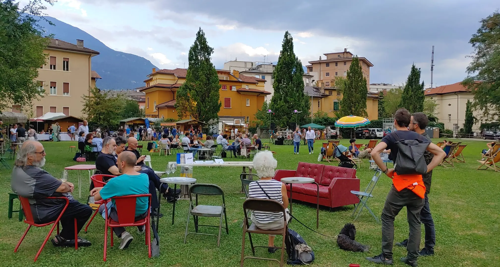 “Tutti al Santaaa”, così il parco degradato ritrova vita