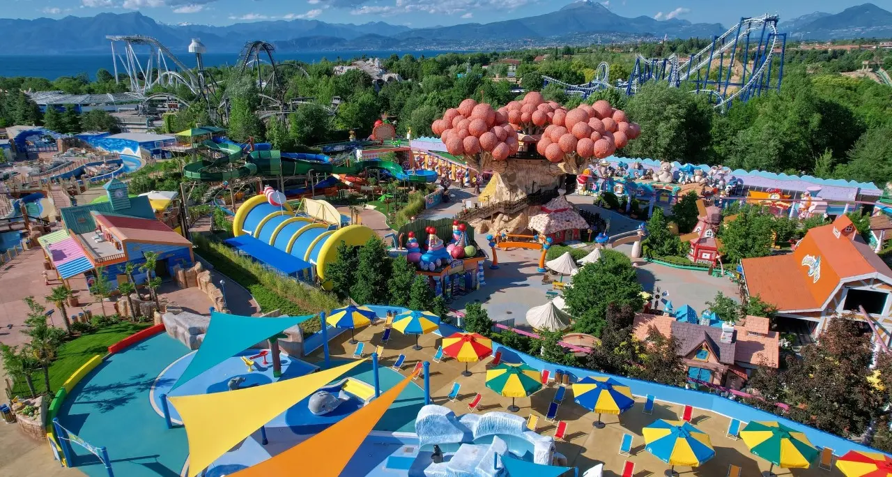 Mancano stagionali e a Gardaland le attrazioni chiudono 4 ore prima