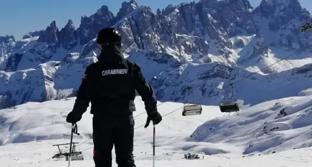 Smascherato il ladro di sci: rubati a febbraio in un rifugio a San Martino di Castrozza