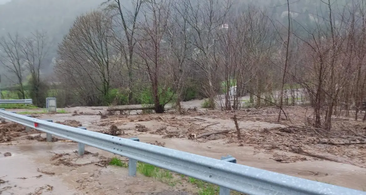 Ondata di maltempo colpisce la Rendena: due case evacuate a Verdesina