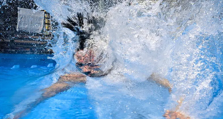 Attimi di paura ad Andalo: bambina di sei anni rischia di annegare in piscina