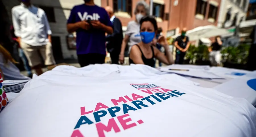 Referendum sull’eutanasia, al via a Trento la raccolta firme