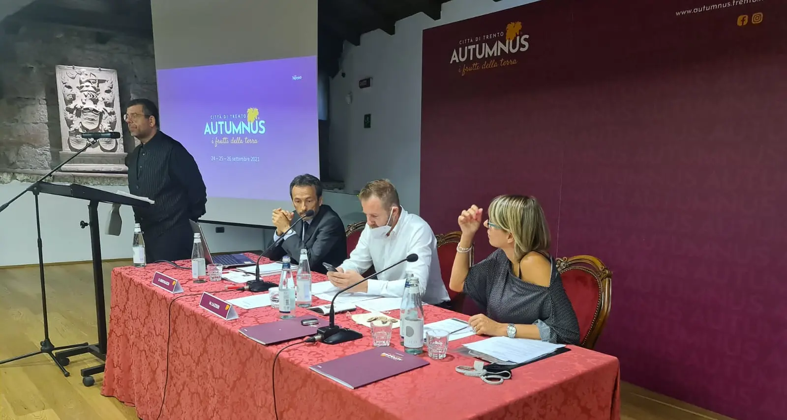 Cento volontari per “Autumnus” a Trento: 3 giorni di degustazioni, cooking show e caffè scientifici