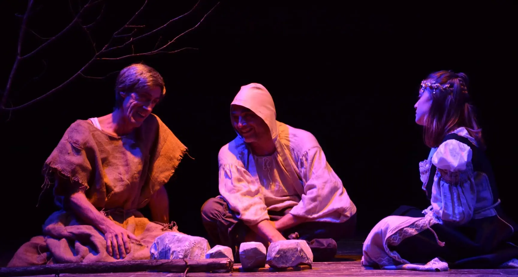 Vetrina del teatro Cofas, atmosfere medievali con “La crociata del Teodoro”