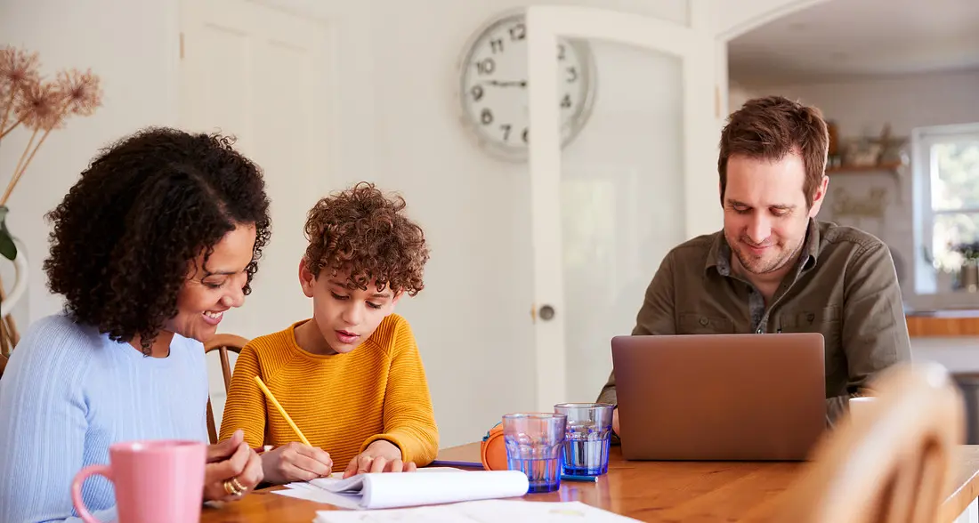 Per gli assegni familiari è necessaria la residenza in Trentino da almeno 10 anni: al via la petizione per cancellare il requisito