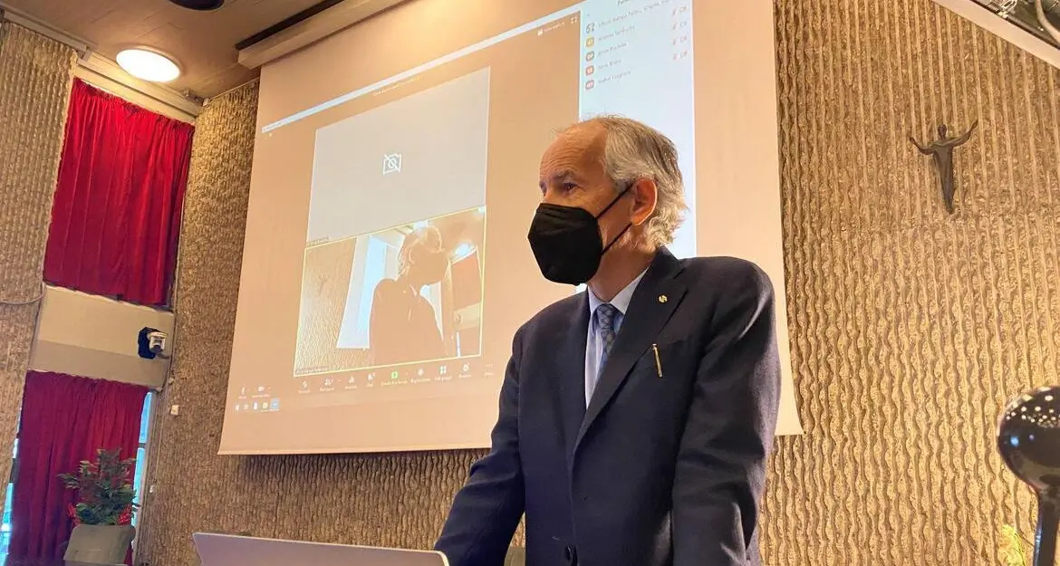 Imprenditori trentini: «Vogliamo vaccinare i nostri dipendenti»