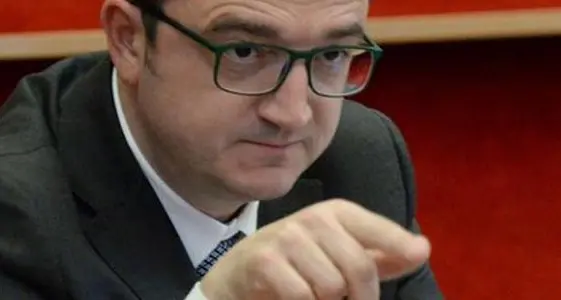 Scuola, Fugatti: “Niente bracci di ferro. Se entreremo in zona rossa, chiuderanno tutte, dalle superiori ai nidi”. Vaccinazione anche per la fascia 70-75