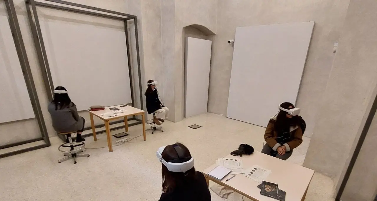 Cappella Vantini, torna la “macchina del tempo”: con il visore si rivive il Concilio