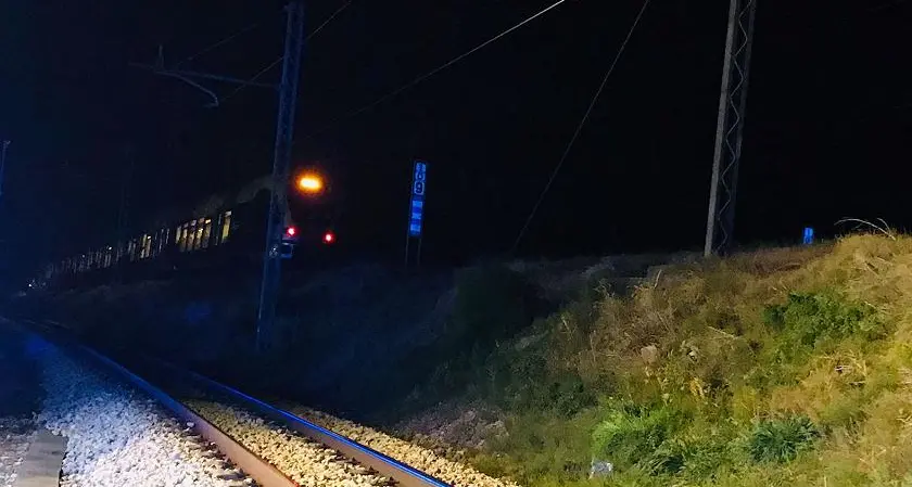 Uomo travolto e ucciso da un treno a San Michele all’Adige