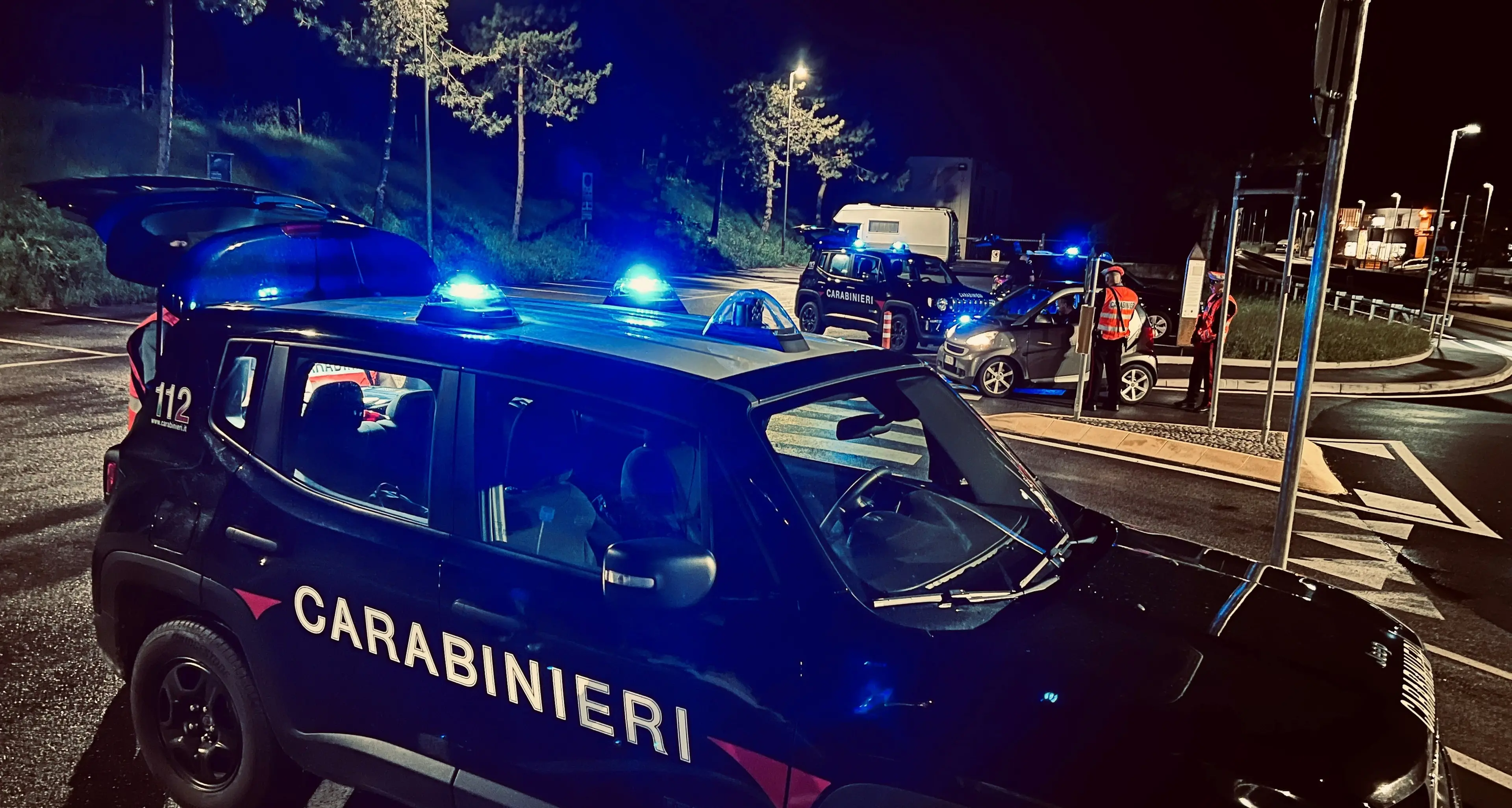Controlli dei carabinieri di Rovereto: fermate 300 auto, 3 patenti ritirate per guida in stato di ebbrezza